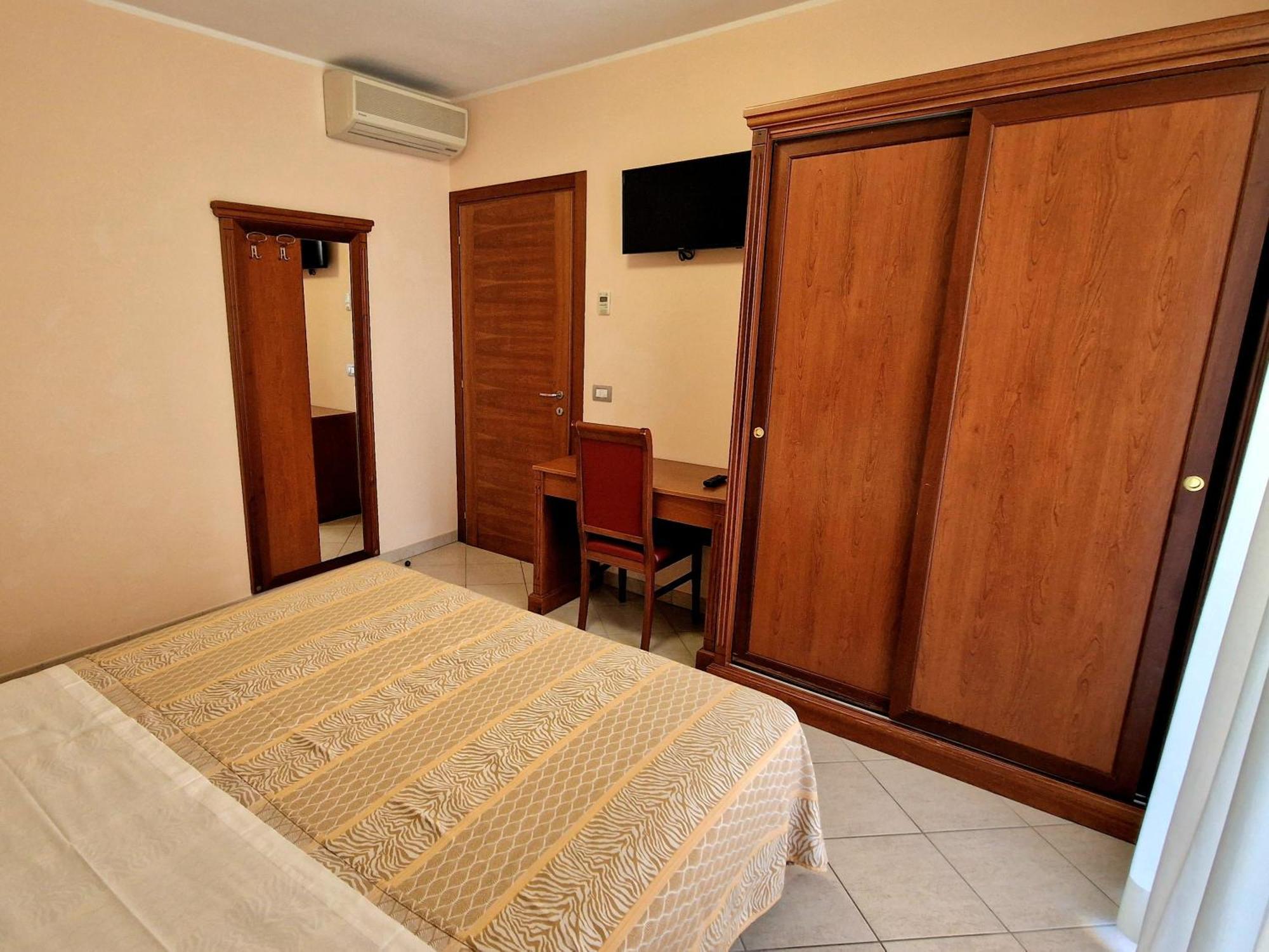Residence Ducale Rimini Exterior photo